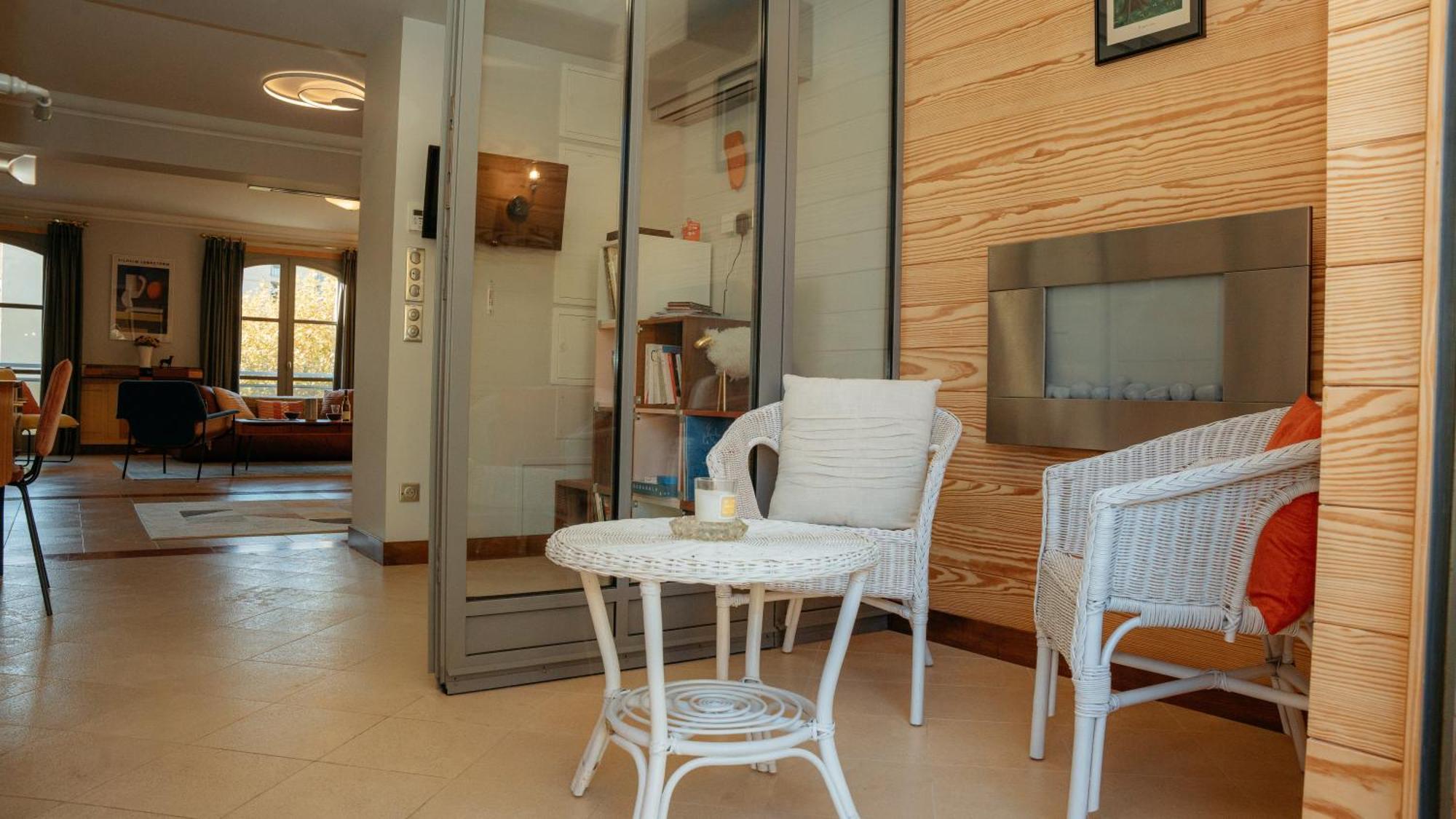Superbe Appartement 132M2, Classe 5 Etoiles, Sarlat Centre Екстериор снимка