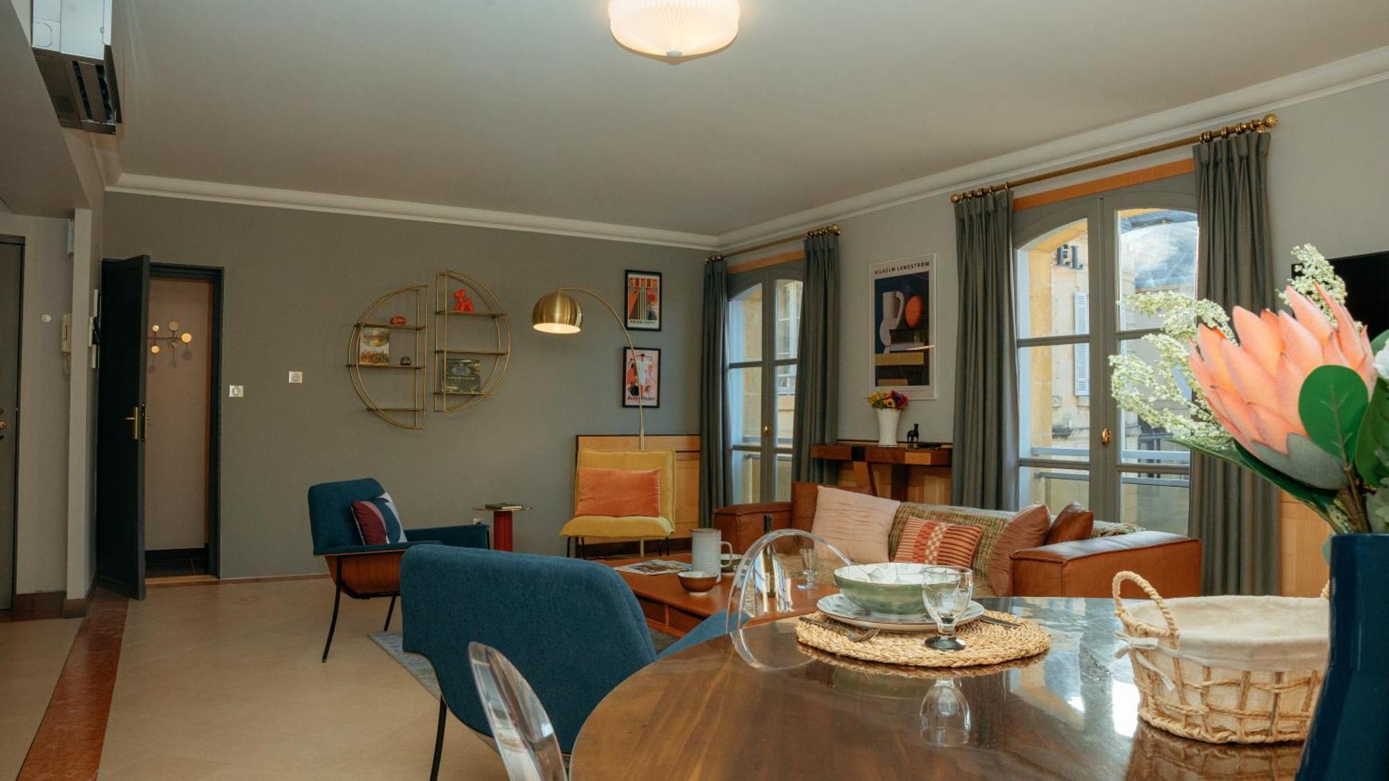 Superbe Appartement 132M2, Classe 5 Etoiles, Sarlat Centre Екстериор снимка